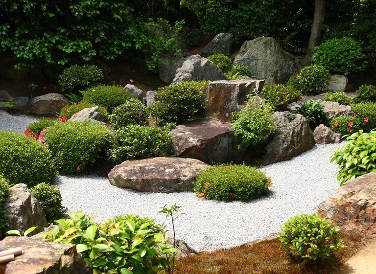 How Do You Make A Simple Zen Garden?