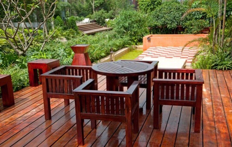 what-is-the-best-way-to-protect-outdoor-wood-furniture